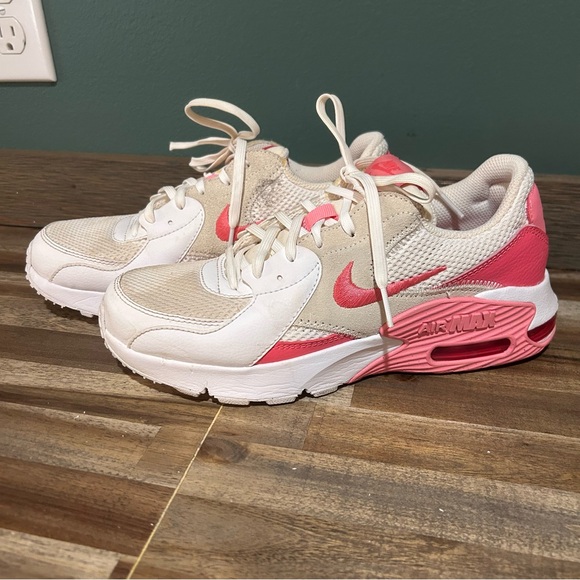 Nike Women's Air Max Sneakers - White and Pink Size 7.5 - Picture 6 of 10